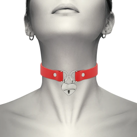 Colier din Piele Vegană Roșie cu Accesoriu Inimă și Cheie