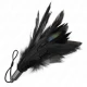 Tickle feathers with rope handle, bază din plastic, 15 cm
