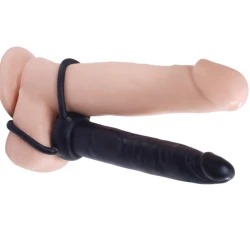 Inel pentru penis, penetrare dublă